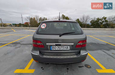 Хетчбек Mercedes-Benz B-Class 2008 в  фото 7 Хетчбек Mercedes-Benz B-Class 2008 в
