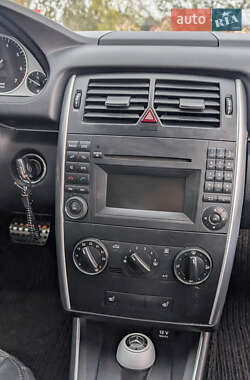 Хетчбек Mercedes-Benz B-Class 2008 в  фото 21 Хетчбек Mercedes-Benz B-Class 2008 в