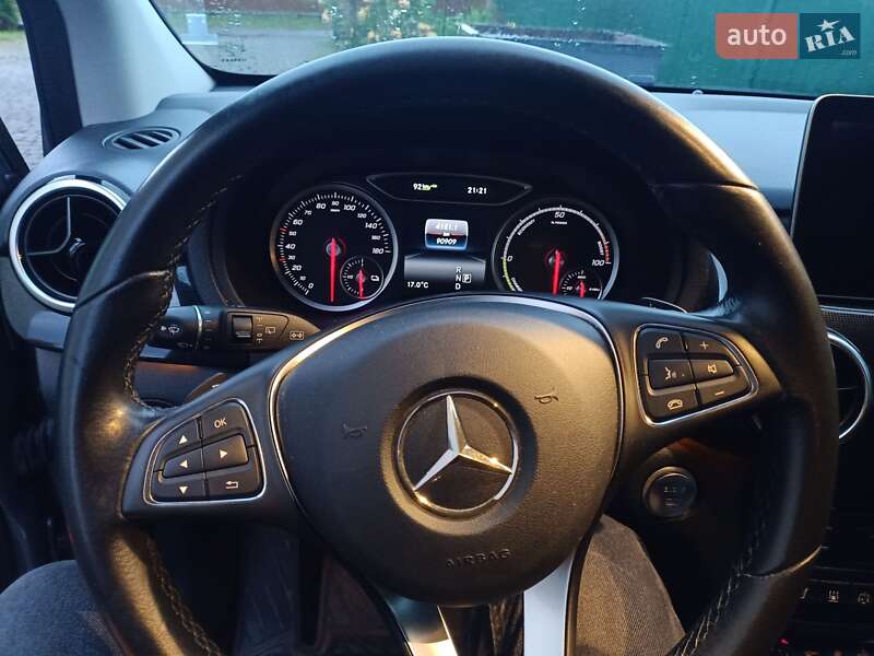 Хэтчбек Mercedes-Benz B-Class 2017 в Горохове фото 5 Хэтчбек Mercedes-Benz B-Class 2017 в Горохове