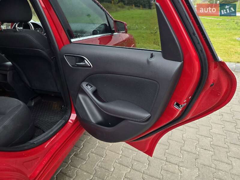 Хетчбек Mercedes-Benz B-Class 2017 в Тернополі