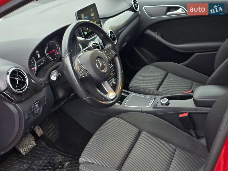 Хетчбек Mercedes-Benz B-Class 2017 в Тернополі