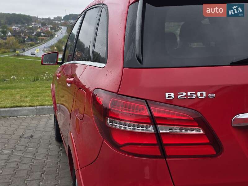 Хетчбек Mercedes-Benz B-Class 2017 в Тернополі