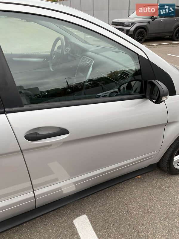 Хэтчбек Mercedes-Benz B-Class 2006 в Киеве фото 25 Хэтчбек Mercedes-Benz B-Class 2006 в Киеве
