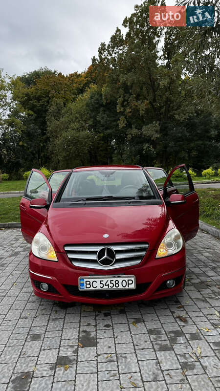 Хетчбек Mercedes-Benz B-Class 2011 в Львові фото 4 Хетчбек Mercedes-Benz B-Class 2011 в Львові