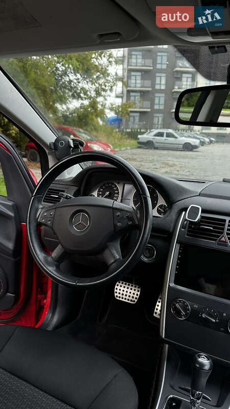 Хетчбек Mercedes-Benz B-Class 2011 в Львові фото 11 Хетчбек Mercedes-Benz B-Class 2011 в Львові