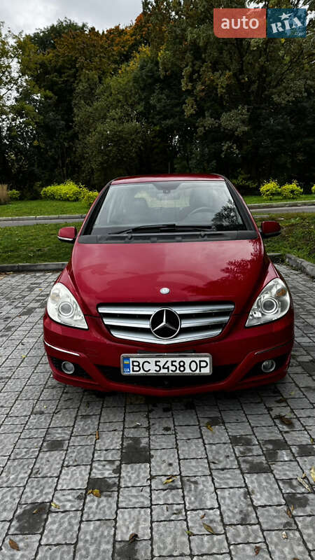 Хетчбек Mercedes-Benz B-Class 2011 в Львові фото 31 Хетчбек Mercedes-Benz B-Class 2011 в Львові