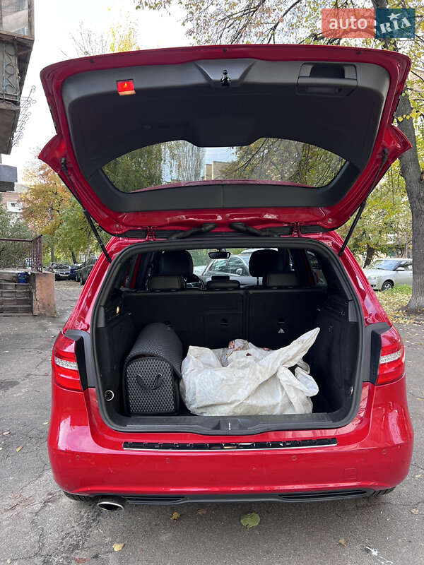 Хетчбек Mercedes-Benz B-Class 2012 в Києві фото 9 Хетчбек Mercedes-Benz B-Class 2012 в Києві