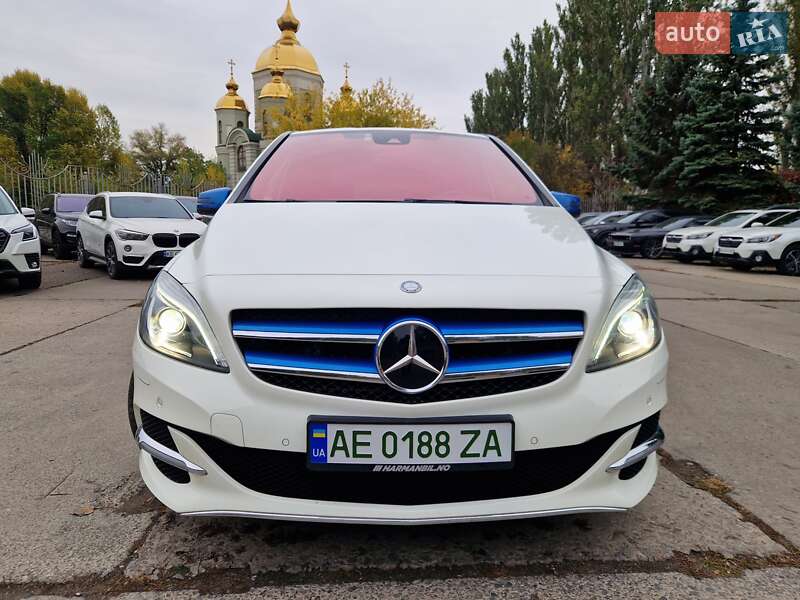 Хетчбек Mercedes-Benz B-Class 2016 в Дніпрі фото 2 Хетчбек Mercedes-Benz B-Class 2016 в Дніпрі
