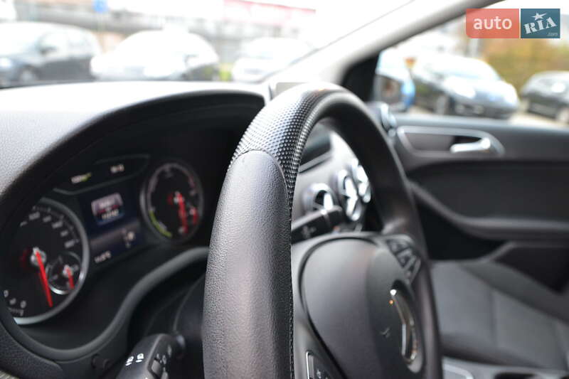Хэтчбек Mercedes-Benz B-Class 2015 в Луцке