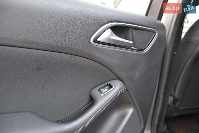 Хэтчбек Mercedes-Benz B-Class 2015 в Луцке