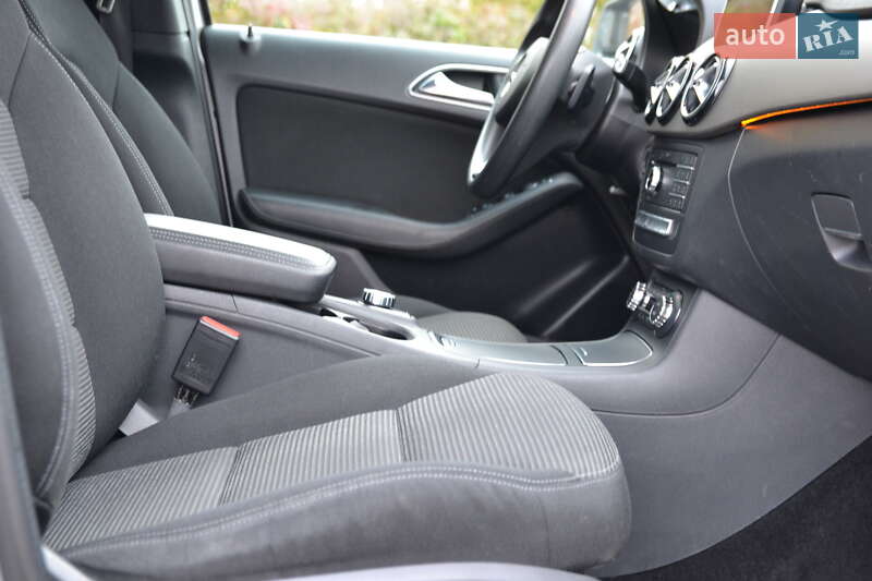 Хэтчбек Mercedes-Benz B-Class 2015 в Луцке