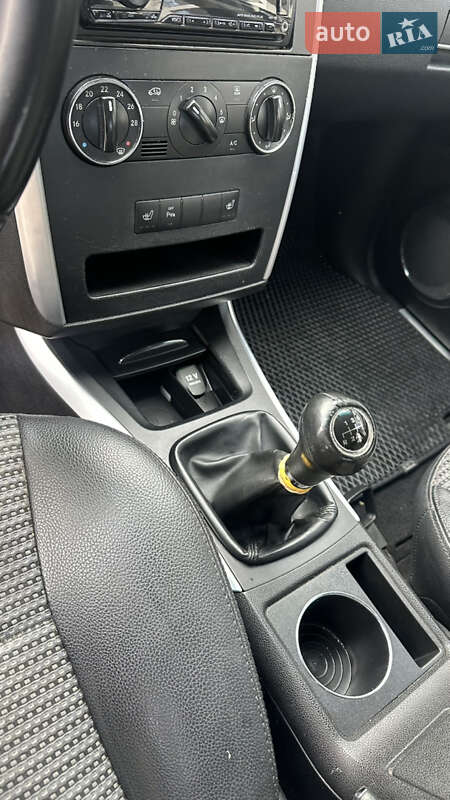 Хэтчбек Mercedes-Benz B-Class 2007 в Ужгороде фото 15 Хэтчбек Mercedes-Benz B-Class 2007 в Ужгороде