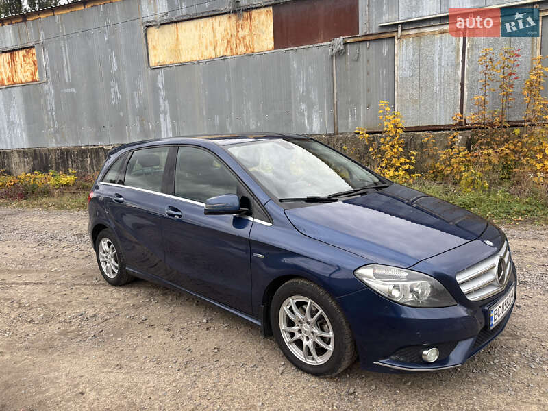 Хэтчбек Mercedes-Benz B-Class 2012 в Ровно фото 7 Хэтчбек Mercedes-Benz B-Class 2012 в Ровно