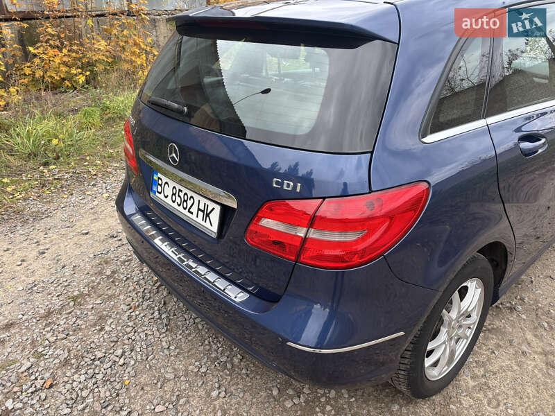 Хэтчбек Mercedes-Benz B-Class 2012 в Ровно фото 20 Хэтчбек Mercedes-Benz B-Class 2012 в Ровно