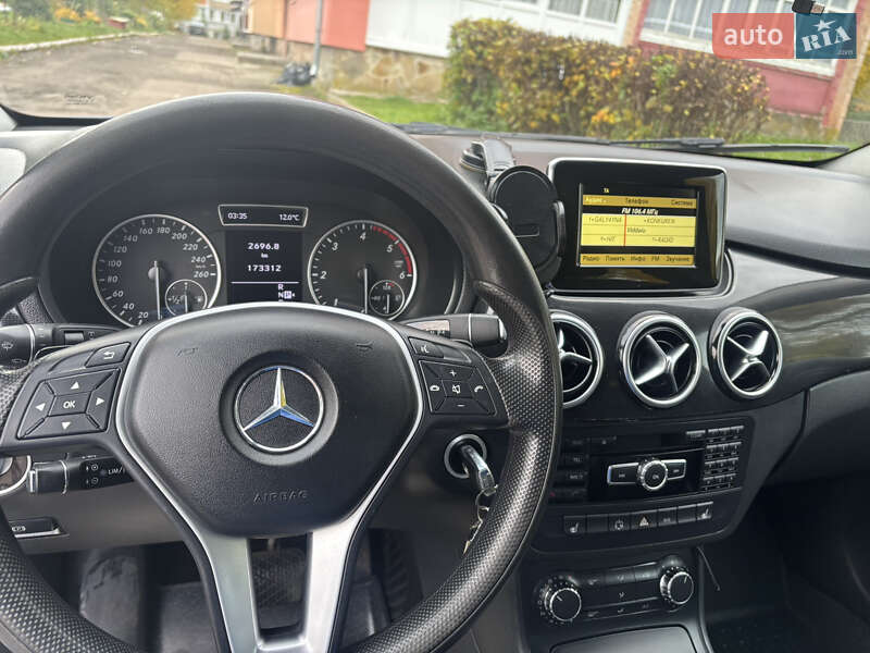 Хэтчбек Mercedes-Benz B-Class 2012 в Ровно фото 26 Хэтчбек Mercedes-Benz B-Class 2012 в Ровно