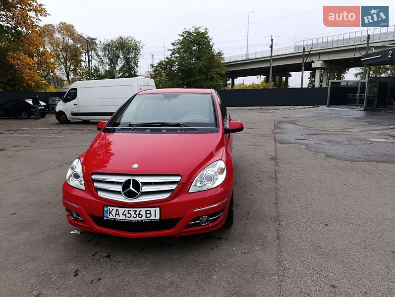 Хетчбек Mercedes-Benz B-Class 2011 в Броварах фото 2 Хетчбек Mercedes-Benz B-Class 2011 в Броварах