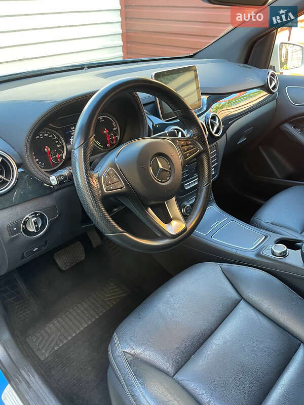Хэтчбек Mercedes-Benz B-Class 2015 в Черкассах фото 8 Хэтчбек Mercedes-Benz B-Class 2015 в Черкассах