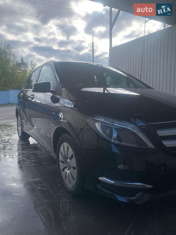 Хэтчбек Mercedes-Benz B-Class 2017 в Козине