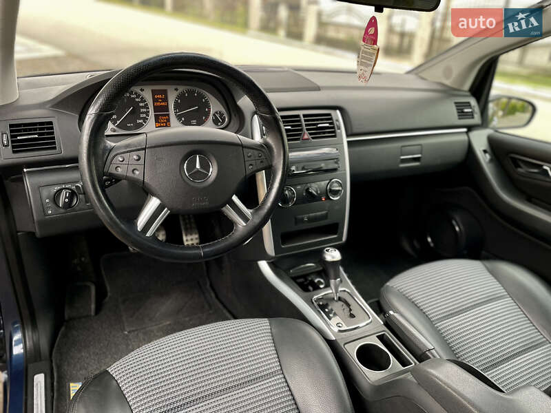 Хетчбек Mercedes-Benz B-Class 2005 в Львові фото 24 Хетчбек Mercedes-Benz B-Class 2005 в Львові