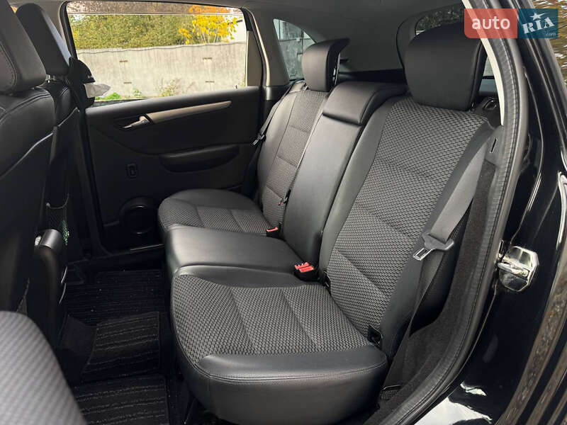 Хэтчбек Mercedes-Benz B-Class 2010 в Киеве