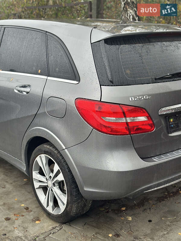 Хетчбек Mercedes-Benz B-Class 2014 в Львові фото 3 Хетчбек Mercedes-Benz B-Class 2014 в Львові