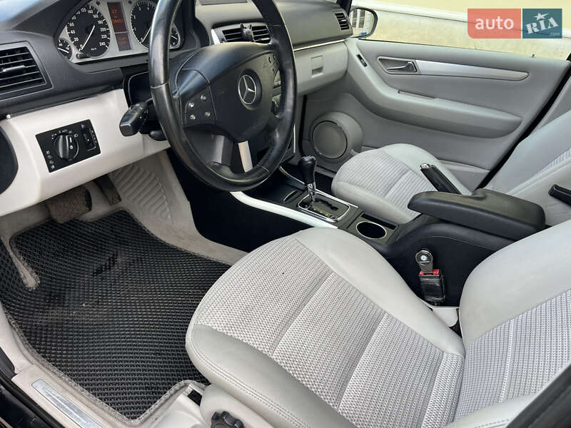 Хэтчбек Mercedes-Benz B-Class 2005 в Могилев-Подольске