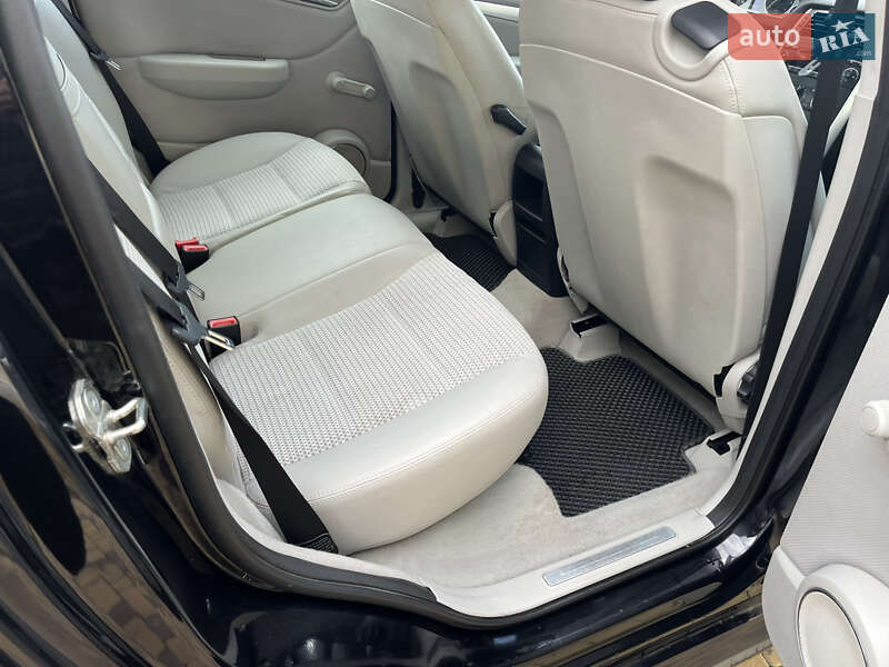 Хэтчбек Mercedes-Benz B-Class 2005 в Могилев-Подольске