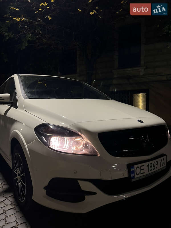 Хэтчбек Mercedes-Benz B-Class 2015 в Черновцах