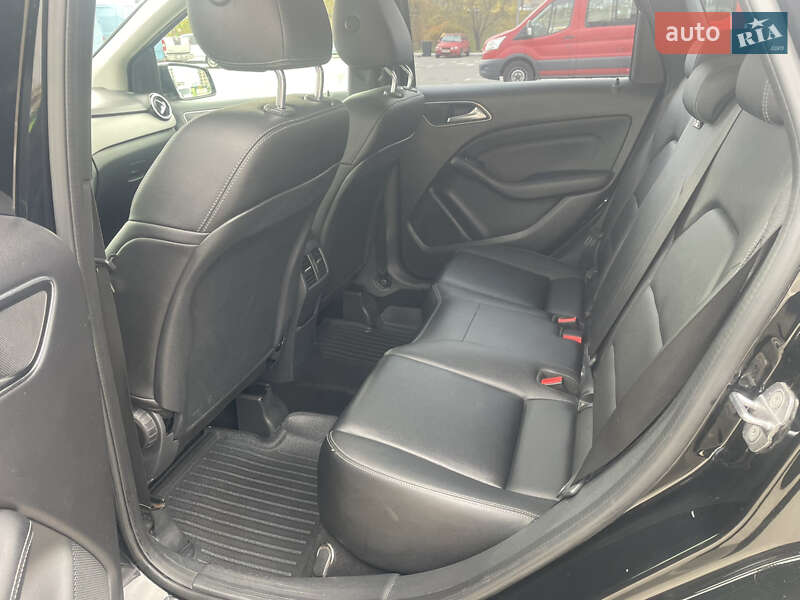 Хэтчбек Mercedes-Benz B-Class 2018 в Киеве фото 21 Хэтчбек Mercedes-Benz B-Class 2018 в Киеве