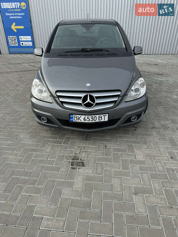 Mercedes-Benz B-Class 2011 Mercedes-Benz B-Class 2011