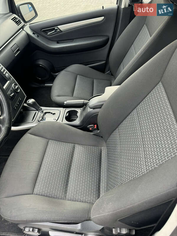 Хетчбек Mercedes-Benz B-Class 2011 в Сарнах фото 16 Хетчбек Mercedes-Benz B-Class 2011 в Сарнах