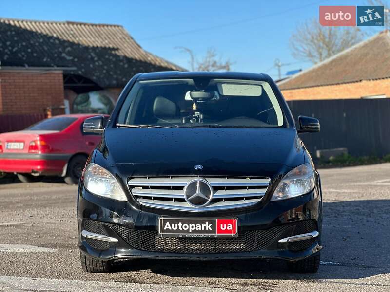 Хетчбек Mercedes-Benz B-Class 2014 в Вінниці фото 2 Хетчбек Mercedes-Benz B-Class 2014 в Вінниці