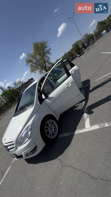 Хетчбек Mercedes-Benz B-Class 2009 в Дніпрі