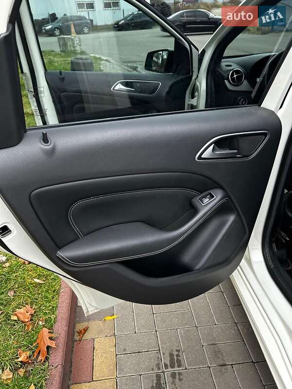 Хэтчбек Mercedes-Benz B-Class 2014 в Львове