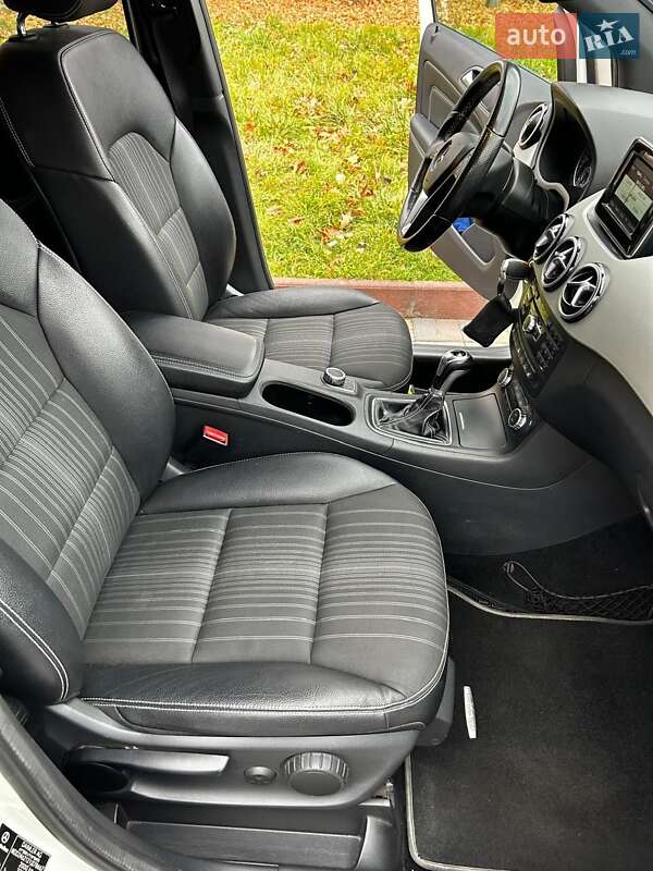 Хэтчбек Mercedes-Benz B-Class 2014 в Львове