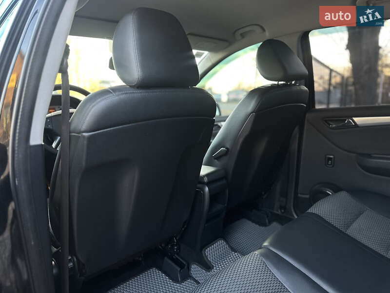 Хэтчбек Mercedes-Benz B-Class 2010 в Виннице фото 36 Хэтчбек Mercedes-Benz B-Class 2010 в Виннице