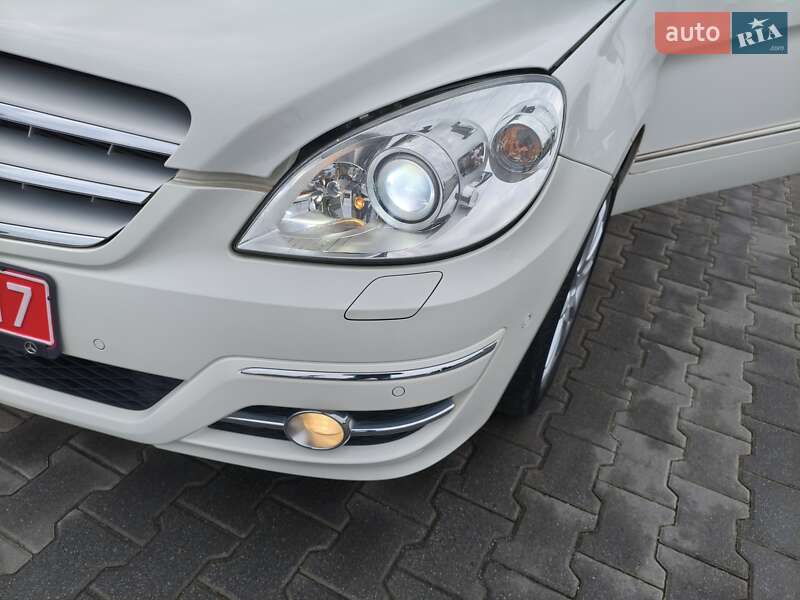 Хэтчбек Mercedes-Benz B-Class 2010 в Киеве фото 22 Хэтчбек Mercedes-Benz B-Class 2010 в Киеве