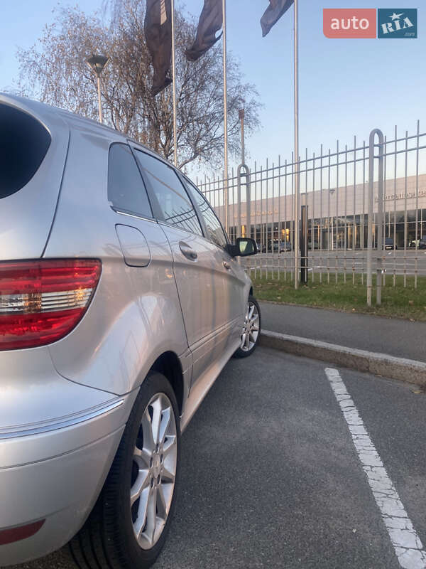Хэтчбек Mercedes-Benz B-Class 2008 в Киеве фото 4 Хэтчбек Mercedes-Benz B-Class 2008 в Киеве
