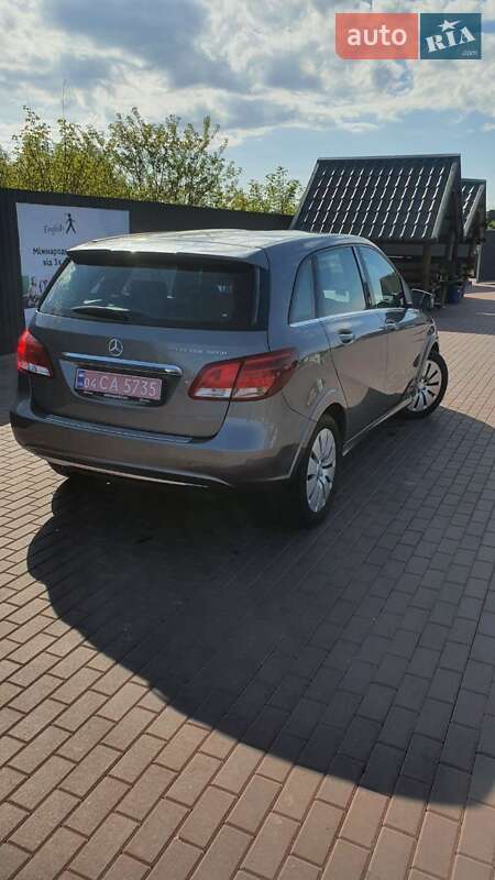 Хетчбек Mercedes-Benz B-Class 2015 в Сарнах