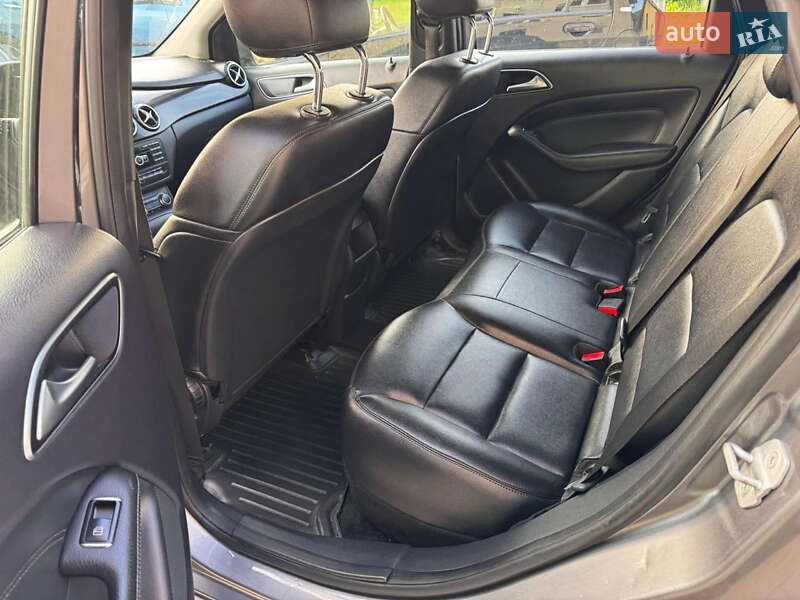 Хетчбек Mercedes-Benz B-Class 2014 в Тернополі фото 14 Хетчбек Mercedes-Benz B-Class 2014 в Тернополі