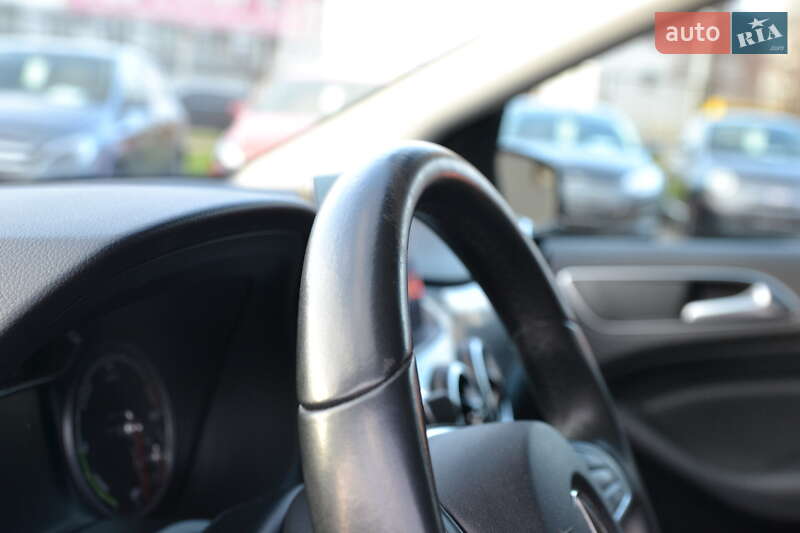 Хетчбек Mercedes-Benz B-Class 2017 в Луцьку фото 18 Хетчбек Mercedes-Benz B-Class 2017 в Луцьку