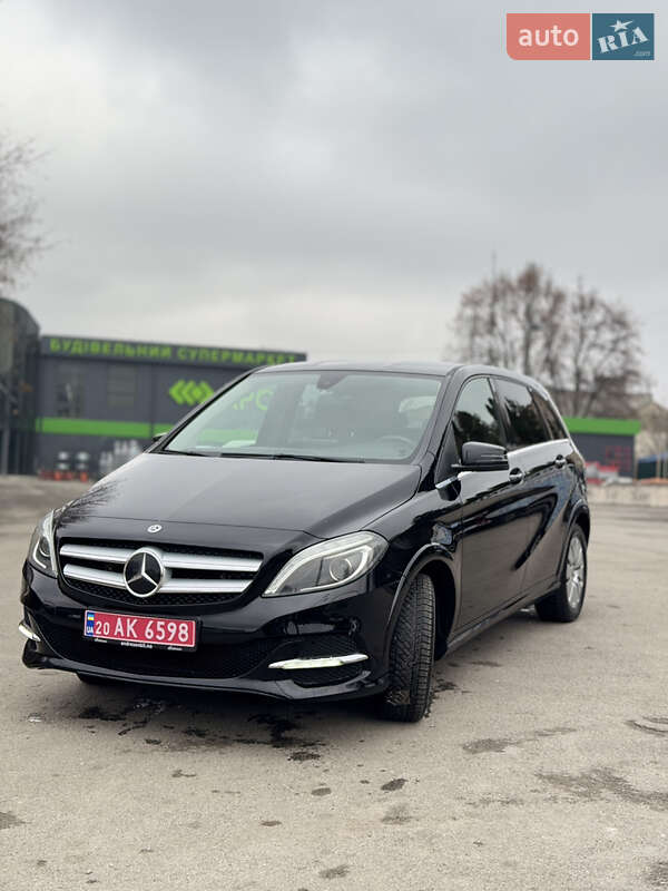 Хэтчбек Mercedes-Benz B-Class 2017 в Каменец-Подольском