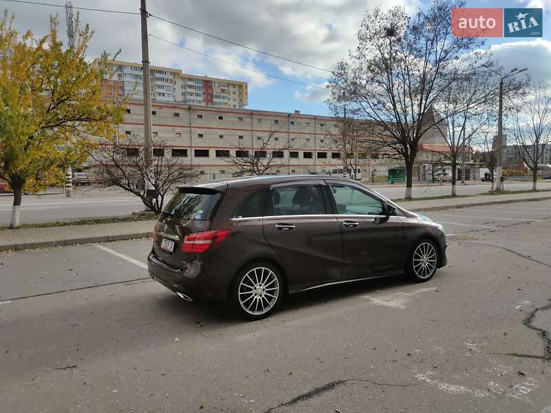 Хэтчбек Mercedes-Benz B-Class 2015 в Киеве