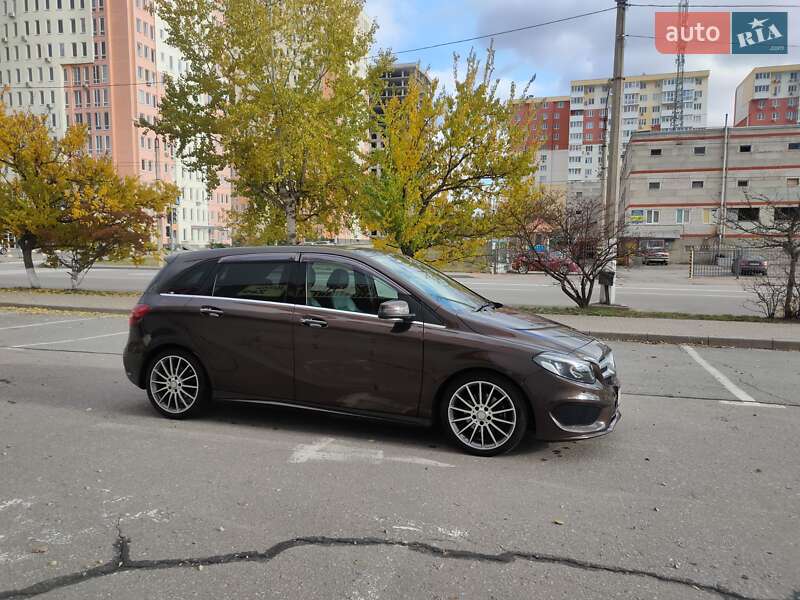 Хэтчбек Mercedes-Benz B-Class 2015 в Киеве