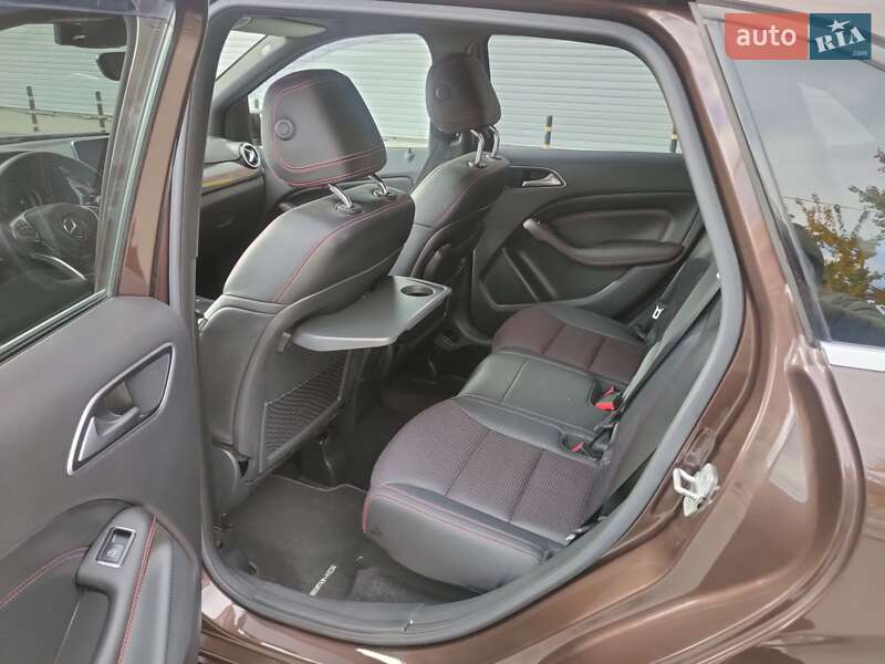Хэтчбек Mercedes-Benz B-Class 2015 в Киеве