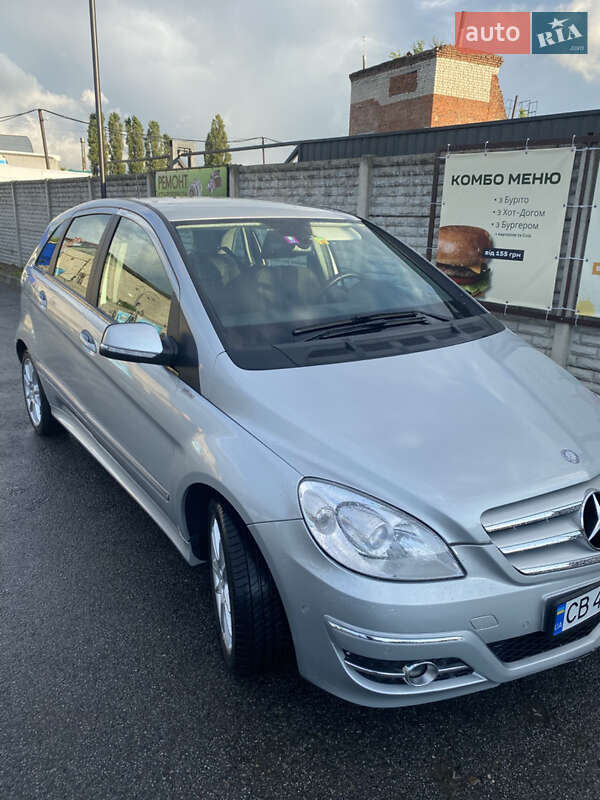 Mercedes-Benz B-Class 2010