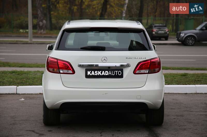 Хэтчбек Mercedes-Benz B-Class 2015 в Харькове