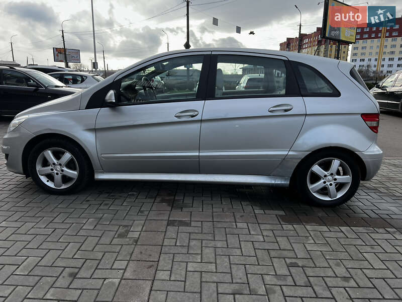 Хэтчбек Mercedes-Benz B-Class 2010 в Луцке фото 3 Хэтчбек Mercedes-Benz B-Class 2010 в Луцке