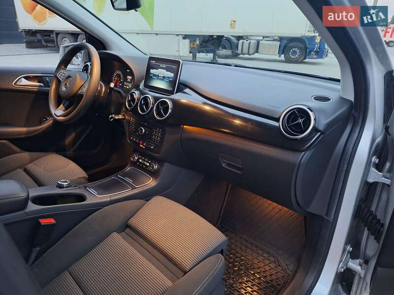 Хетчбек Mercedes-Benz B-Class 2015 в Городку фото 26 Хетчбек Mercedes-Benz B-Class 2015 в Городку