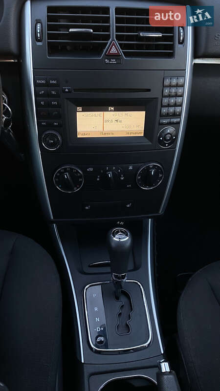 Хетчбек Mercedes-Benz B-Class 2009 в Луцьку фото 27 Хетчбек Mercedes-Benz B-Class 2009 в Луцьку